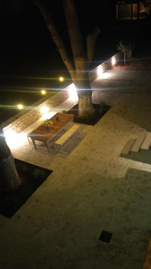 Tzanetos Seaside Villa Kyparissia Buitenkant foto